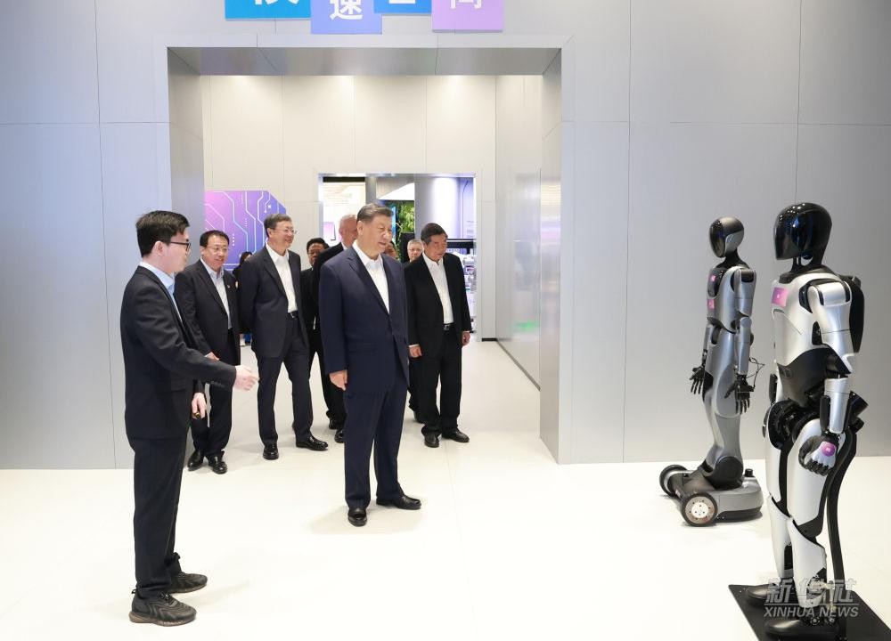 习近平总书记到上海调研，3522vip浦京集团代表具身智能行业汇报进展